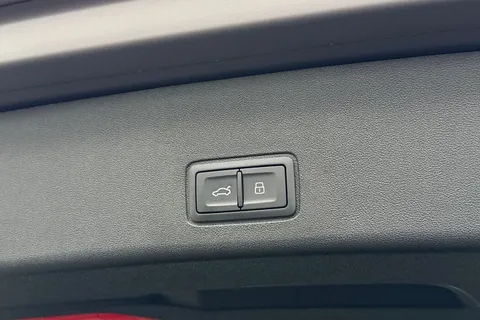  Audi Q3 1.5 e-hybrid Edition 1 Sportback S Tronic Euro 6 (s/s) 5dr 26kWh Thumbnail #46