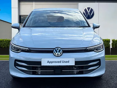 KM75BVB Volkswagen Golf 1.5 TSI 204 Style eHybrid 5dr DSG Thumbnail #6