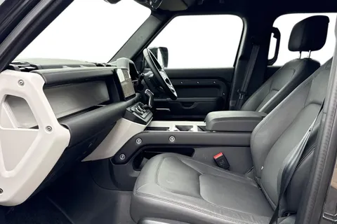 DV75XLJ Land Rover Defender 110 3.0 D250 X-Dynamic SE 5dr Thumbnail #4