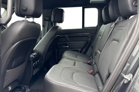 DV75XLJ Land Rover Defender 110 3.0 D250 X-Dynamic SE 5dr Thumbnail #5
