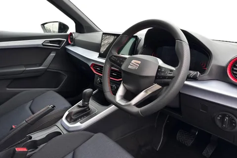 DA75HSG SEAT Arona 1.5 TSI FR DSG Euro 6 (s/s) 5dr Thumbnail #13