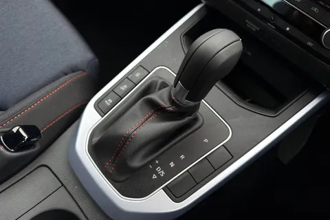 DA75HSG SEAT Arona 1.5 TSI FR DSG Euro 6 (s/s) 5dr Thumbnail #22