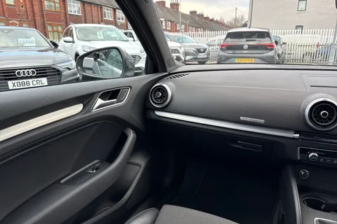 OE17EAO Audi A3 1.4 TFSI CoD S line Euro 6 (s/s) 4dr Thumbnail #15