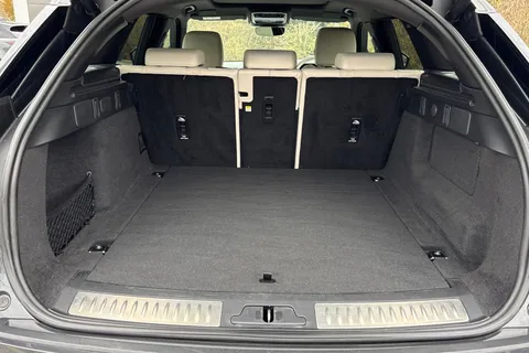 KW72UFC Land Rover Range Rover Velar 2.0 D200 Velar Edition 5dr Thumbnail #12