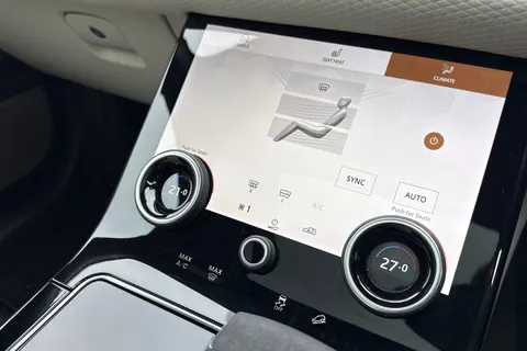 KW72UFC Land Rover Range Rover Velar 2.0 D200 Velar Edition 5dr Thumbnail #24