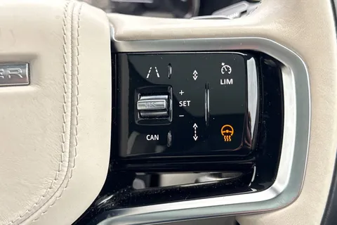 KW72UFC Land Rover Range Rover Velar 2.0 D200 Velar Edition 5dr Thumbnail #34