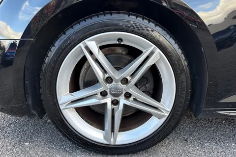 11 of 60 for Audi A4 Avant 1.4 TFSI S line Euro 6 (s/s) 5dr