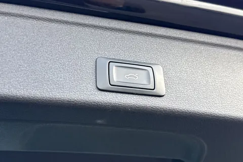 35 of 60 for Audi A4 Avant 1.4 TFSI S line Euro 6 (s/s) 5dr