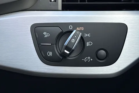 39 of 60 for Audi A4 Avant 1.4 TFSI S line Euro 6 (s/s) 5dr