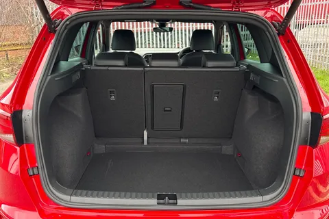 6 of 45 for SEAT Ateca 1.5 TSI EVO FR Black Edition Euro 6 (s/s) 5dr