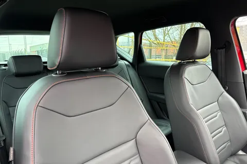 23 of 45 for SEAT Ateca 1.5 TSI EVO FR Black Edition Euro 6 (s/s) 5dr