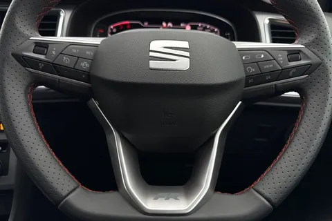 38 of 45 for SEAT Ateca 1.5 TSI EVO FR Black Edition Euro 6 (s/s) 5dr