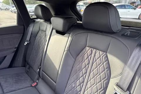 KN25YLH Audi Q6 E-Tron Q6 SUV Edition 1 e-tron  185,00 kW Thumbnail #20