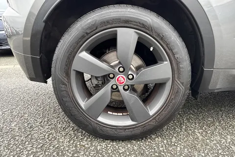 BJ20WPV Jaguar E-Pace 2.0 D180 Chequered Flag Auto AWD Euro 6 (s/s) 5dr Thumbnail #11