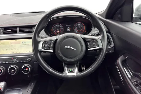 BJ20WPV Jaguar E-Pace 2.0 D180 Chequered Flag Auto AWD Euro 6 (s/s) 5dr Thumbnail #18