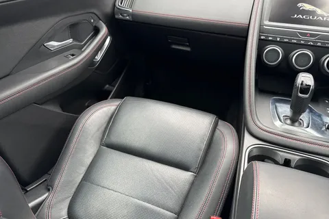 BJ20WPV Jaguar E-Pace 2.0 D180 Chequered Flag Auto AWD Euro 6 (s/s) 5dr Thumbnail #20