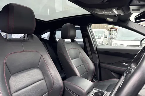 BJ20WPV Jaguar E-Pace 2.0 D180 Chequered Flag Auto AWD Euro 6 (s/s) 5dr Thumbnail #24