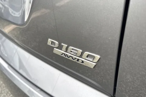 BJ20WPV Jaguar E-Pace 2.0 D180 Chequered Flag Auto AWD Euro 6 (s/s) 5dr Thumbnail #32