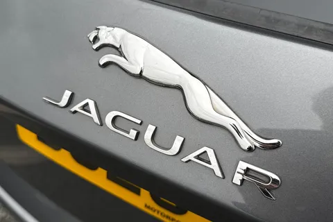 BJ20WPV Jaguar E-Pace 2.0 D180 Chequered Flag Auto AWD Euro 6 (s/s) 5dr Thumbnail #34