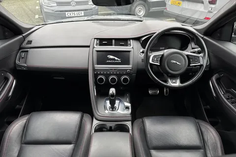 BJ20WPV Jaguar E-Pace 2.0 D180 Chequered Flag Auto AWD Euro 6 (s/s) 5dr Thumbnail #40