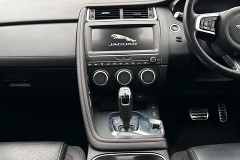 BJ20WPV Jaguar E-Pace 2.0 D180 Chequered Flag Auto AWD Euro 6 (s/s) 5dr Thumbnail #41