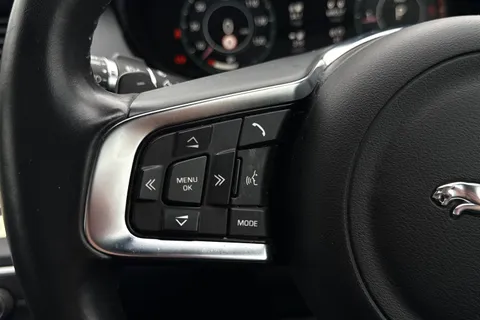 BJ20WPV Jaguar E-Pace 2.0 D180 Chequered Flag Auto AWD Euro 6 (s/s) 5dr Thumbnail #43