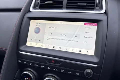 BJ20WPV Jaguar E-Pace 2.0 D180 Chequered Flag Auto AWD Euro 6 (s/s) 5dr Thumbnail #52