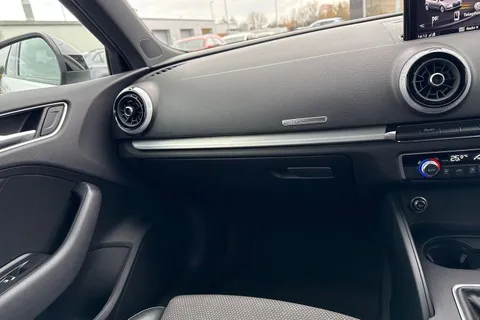 PK19PUH Audi A3 1.0 TFSI 30 Black Edition Sportback Euro 6 (s/s) 5dr Thumbnail #21