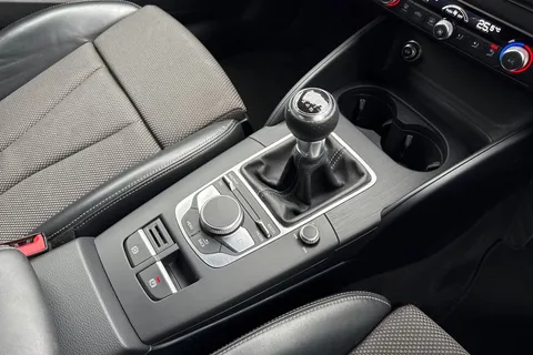 PK19PUH Audi A3 1.0 TFSI 30 Black Edition Sportback Euro 6 (s/s) 5dr Thumbnail #59