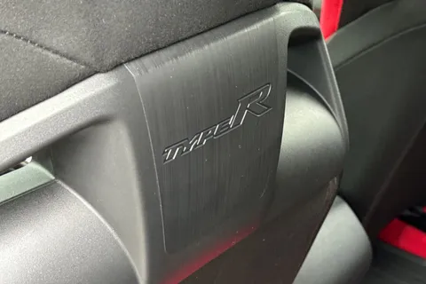 DK74OLR Honda Civic 2.0 VTEC Turbo Type R 5dr Thumbnail #39