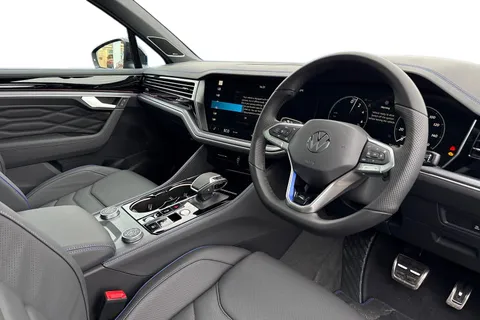 Volkswagen Touareg 3.0 V6 TSI eHybrid 14.3kWh R Tiptronic 4Motion Euro 6 (s/s) 5dr Thumbnail #14