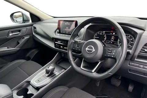 YF72KZS Nissan Qashqai 1.3 DIG-T MHEV Acenta Premium XTRON Euro 6 (s/s) 5dr Thumbnail #15