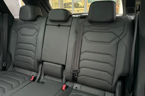 Volkswagen Touareg 3.0 V6 TSI eHybrid 14.3kWh R Tiptronic 4Motion Euro 6 (s/s) 5dr Thumbnail #19