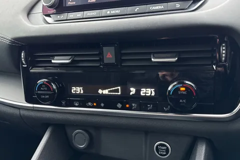 YF72KZS Nissan Qashqai 1.3 DIG-T MHEV Acenta Premium XTRON Euro 6 (s/s) 5dr Thumbnail #23