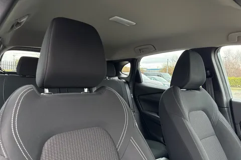 YF72KZS Nissan Qashqai 1.3 DIG-T MHEV Acenta Premium XTRON Euro 6 (s/s) 5dr Thumbnail #25