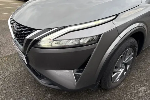 YF72KZS Nissan Qashqai 1.3 DIG-T MHEV Acenta Premium XTRON Euro 6 (s/s) 5dr Thumbnail #27
