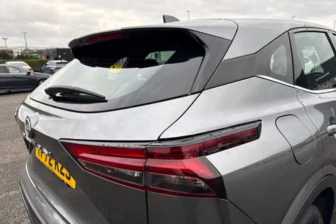 YF72KZS Nissan Qashqai 1.3 DIG-T MHEV Acenta Premium XTRON Euro 6 (s/s) 5dr Thumbnail #33