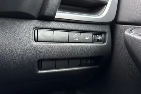 YF72KZS Nissan Qashqai 1.3 DIG-T MHEV Acenta Premium XTRON Euro 6 (s/s) 5dr Thumbnail #43