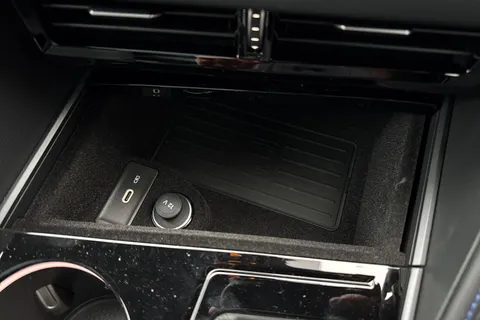 Volkswagen Touareg 3.0 V6 TSI eHybrid 14.3kWh R Tiptronic 4Motion Euro 6 (s/s) 5dr Thumbnail #43