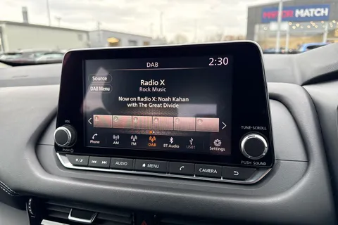 YF72KZS Nissan Qashqai 1.3 DIG-T MHEV Acenta Premium XTRON Euro 6 (s/s) 5dr Thumbnail #47