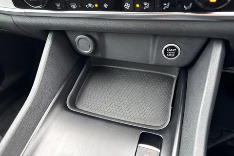 YF72KZS Nissan Qashqai 1.3 DIG-T MHEV Acenta Premium XTRON Euro 6 (s/s) 5dr Thumbnail #53