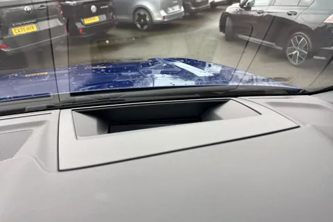 Volkswagen Touareg 3.0 V6 TSI eHybrid 14.3kWh R Tiptronic 4Motion Euro 6 (s/s) 5dr Thumbnail #51