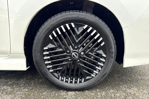 WK23UCL Nissan Leaf 39kWh N-Connecta Auto 5dr Thumbnail #8