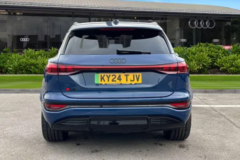 KY24TJV Audi Q6 E-Tron Q6 SUV Launch Edition e-tron quattro 285,00 kW Thumbnail #5