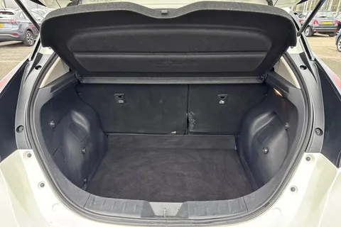 WK23UCL Nissan Leaf 39kWh N-Connecta Auto 5dr Thumbnail #11