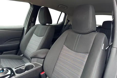 WK23UCL Nissan Leaf 39kWh N-Connecta Auto 5dr Thumbnail #12