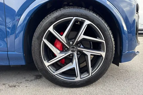 KY24TJV Audi Q6 E-Tron Q6 SUV Launch Edition e-tron quattro 285,00 kW Thumbnail #10