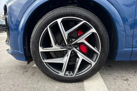 KY24TJV Audi Q6 E-Tron Q6 SUV Launch Edition e-tron quattro 285,00 kW Thumbnail #11