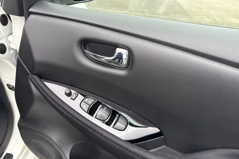 WK23UCL Nissan Leaf 39kWh N-Connecta Auto 5dr Thumbnail #19