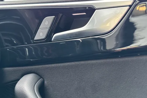 MM71LBN Audi A5 Black Edition 40 TFSI  204 PS S tronic Thumbnail #22